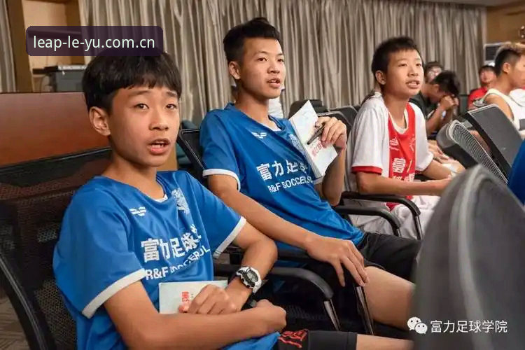 乐鱼官网网页版 资深用户刘凯亲历:世界杯观赛签证危机下的真实体验与应对建议